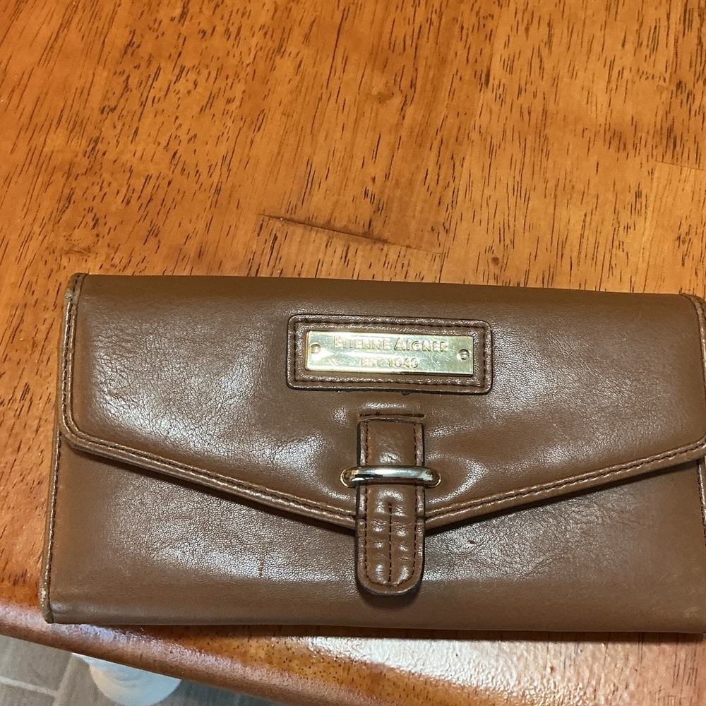 Etienne Aigner Camel Brown Vintage Leather Tri-Fold Wallet with Gold Logo Plate
